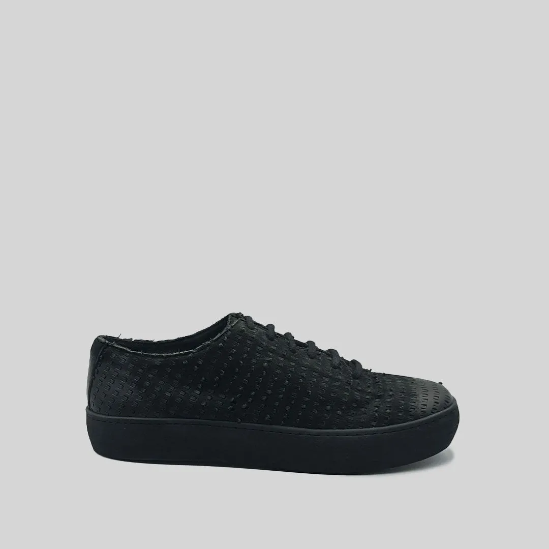 ADAMO perforated BLACK ( SAMPLE) SIZE 42