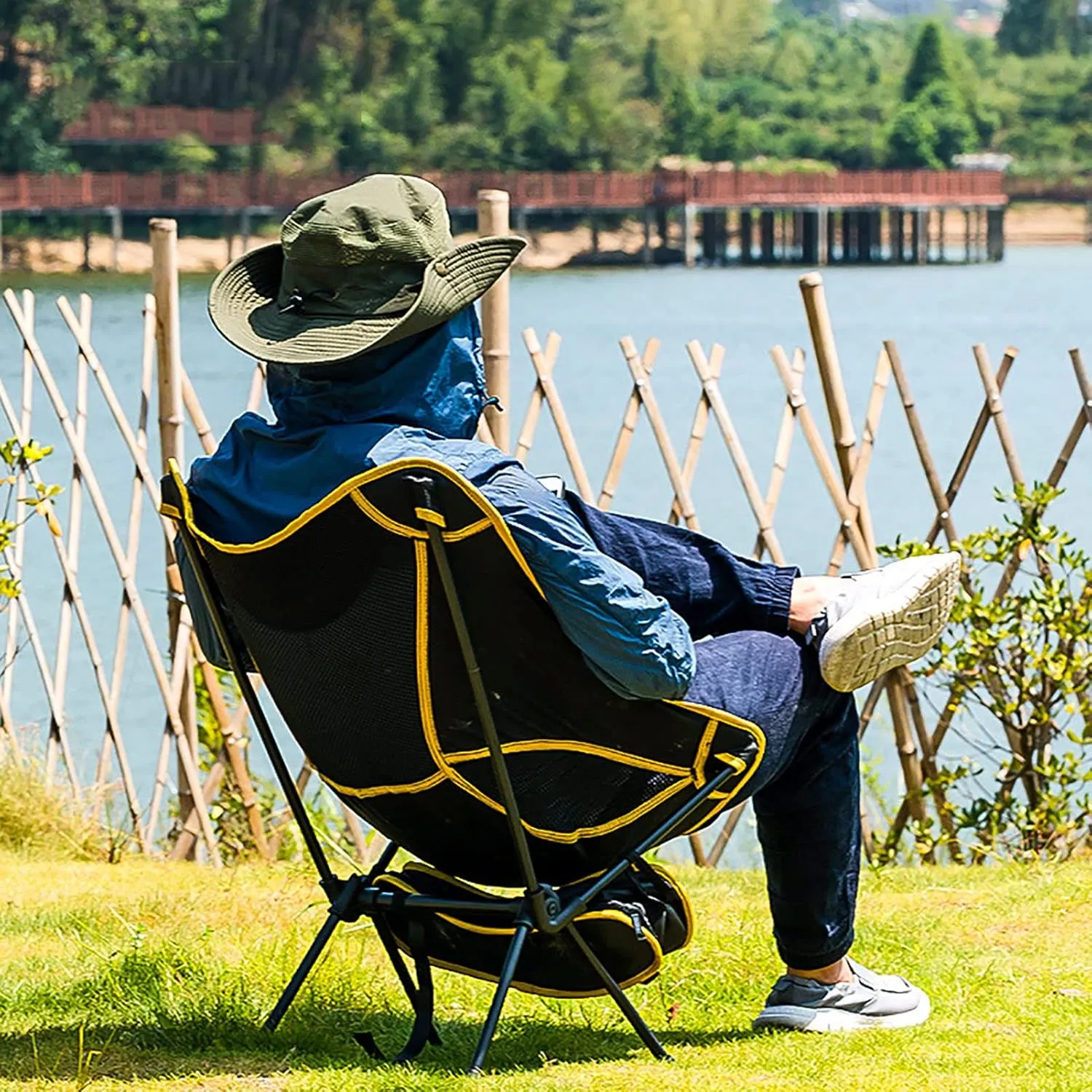 BK&MF Folding Portable Outdoor Camping Chair, Stable Moon Chair Beach Camp Chair Space Saving Lawn Reclining Chairs for Outdoor Yard Porch,A,50x52x65cm(20x20x26inch)