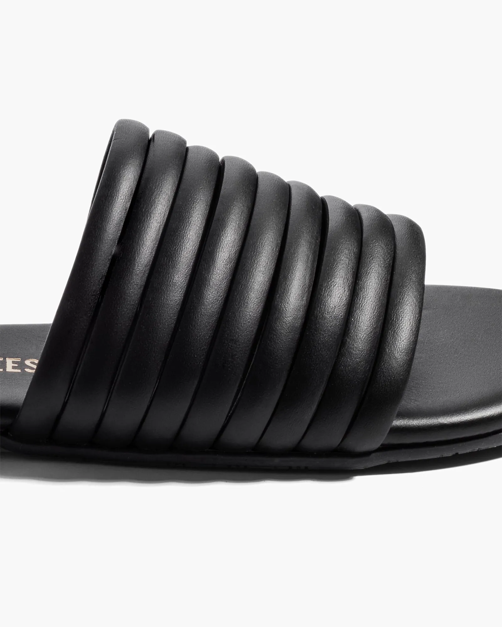 Caro - Black