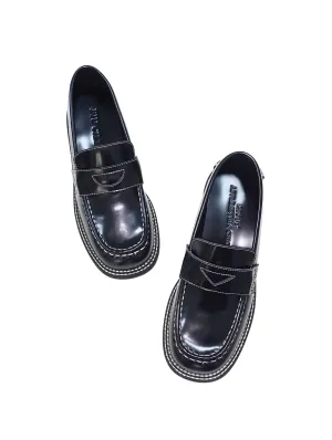 Gentlewoman 3.0 Women's Asymmetric Leather Loafer in Black