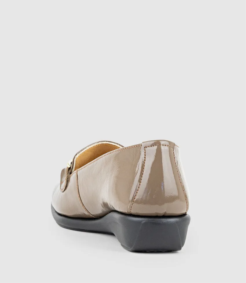 GWEN Comfort Loafer with Trim in Taupe Patent