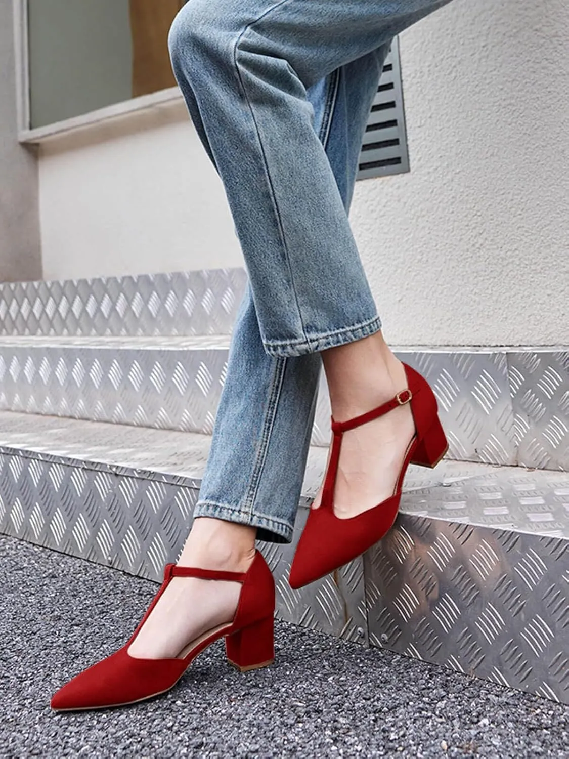 Huiyuzhi Women's T-Strap Pointed Toe Ankle Buckle Chunky Block Heel Pumps
