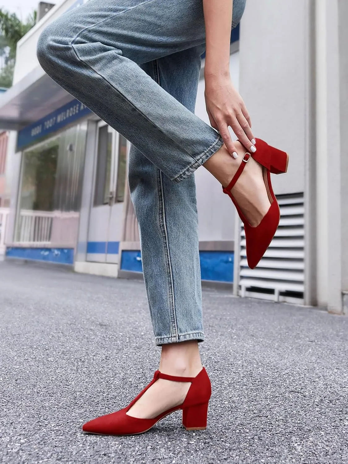 Huiyuzhi Women's T-Strap Pointed Toe Ankle Buckle Chunky Block Heel Pumps