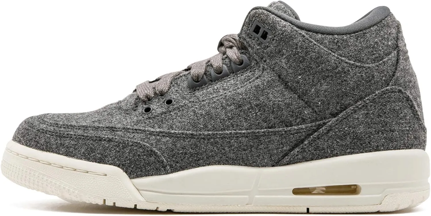 Jordan Retro 3 Basketball Gradeschool Kid's Shoes