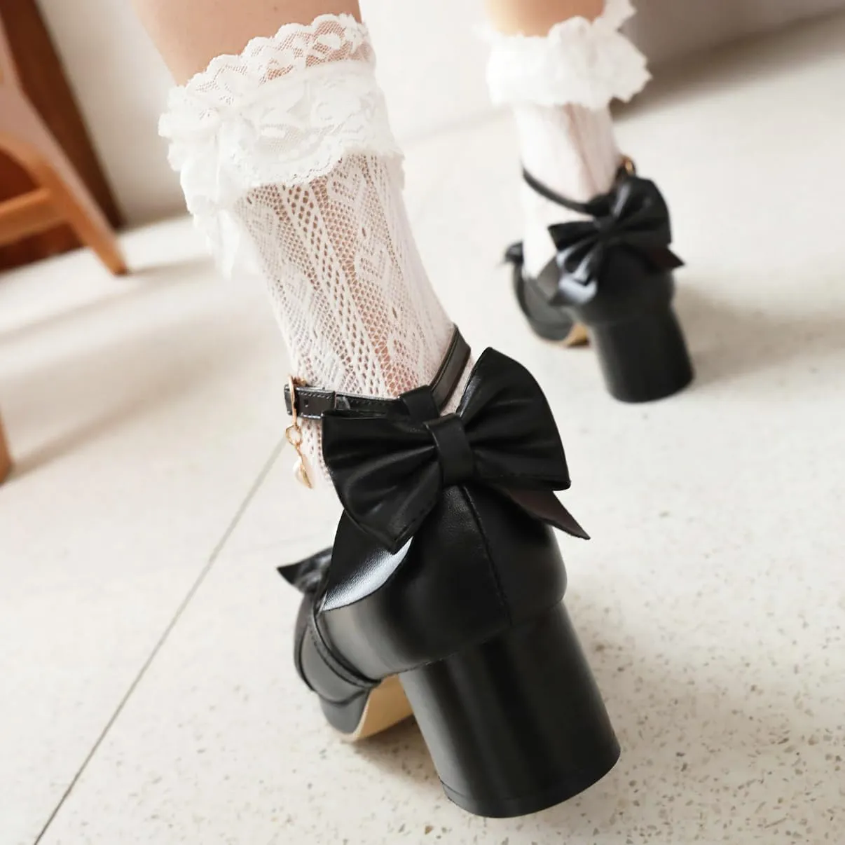 Kawaii Platform Shoes Mary Jane Chunky Heel Bowknot Ankle Strap Round Toe Mid Heel Pumps for Women Cute Closed Toe Strappy Dress Goth Shoes