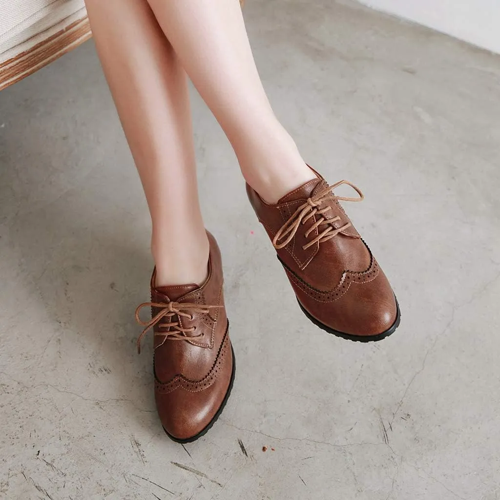 MIOKE Women's Lace Up Wingtip Pump Oxfords Brogues Perforated Chunky Block High Heel Vintage Dress Shoes