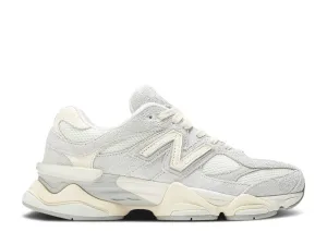 New Balance 9060
Quartz Grey