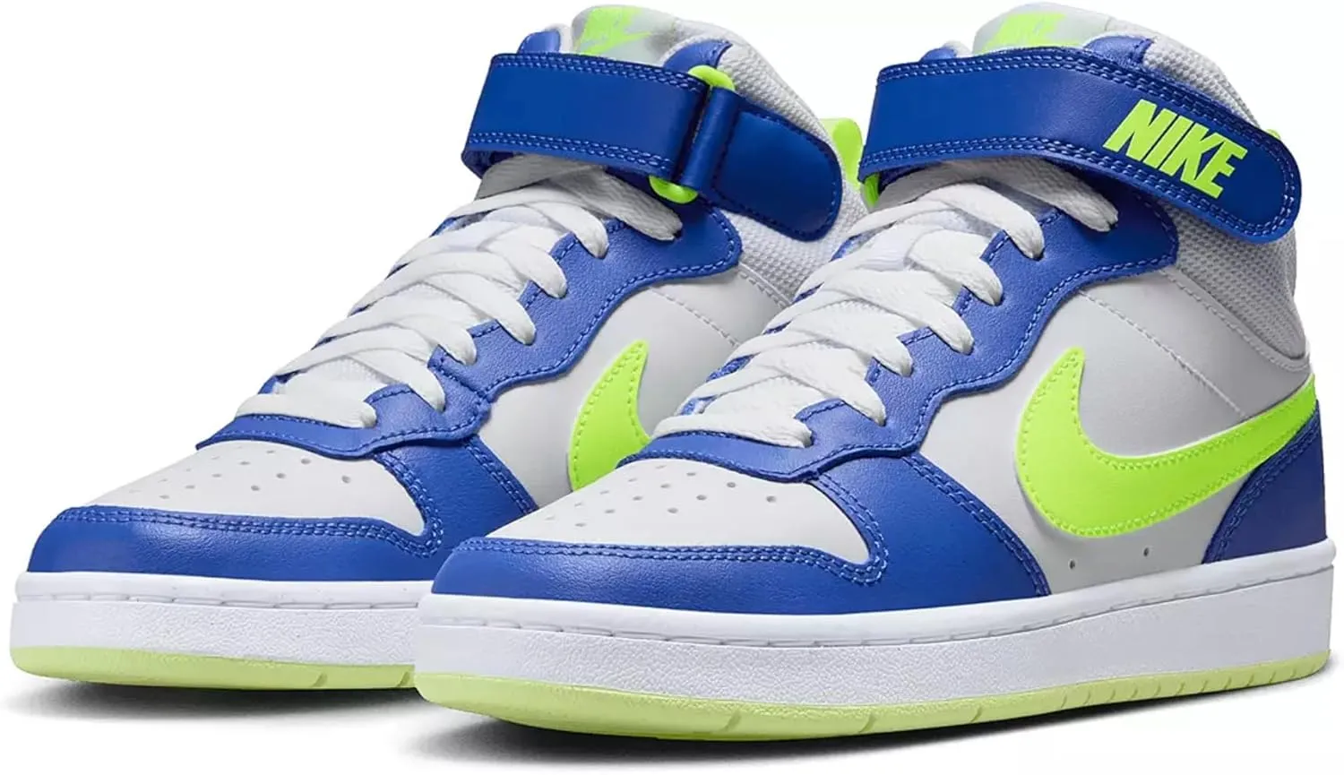 NIKE Boy's Sneaker