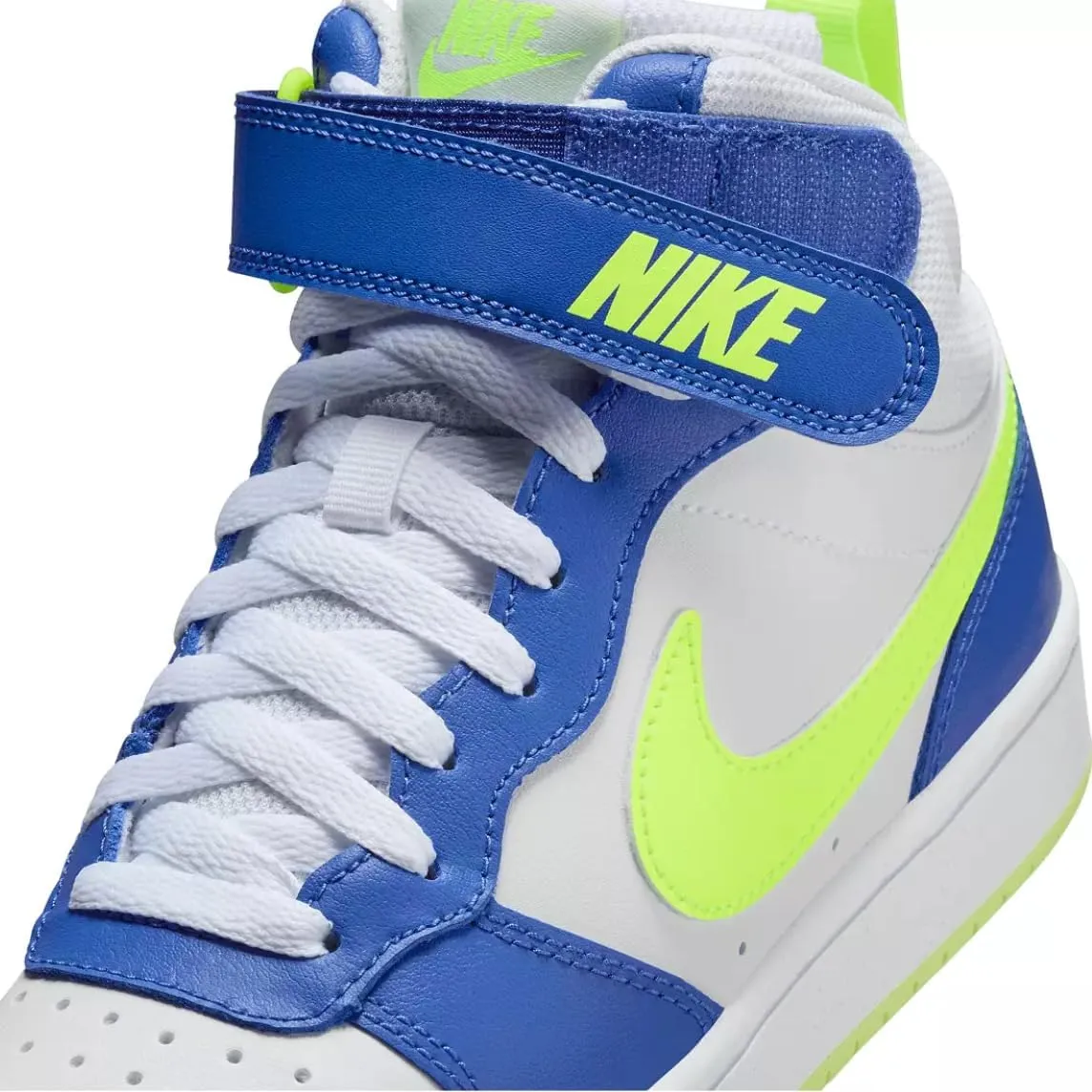 NIKE Boy's Sneaker