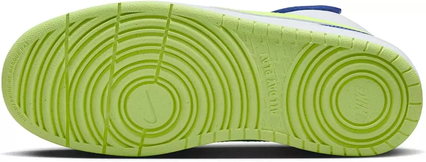 NIKE Boy's Sneaker