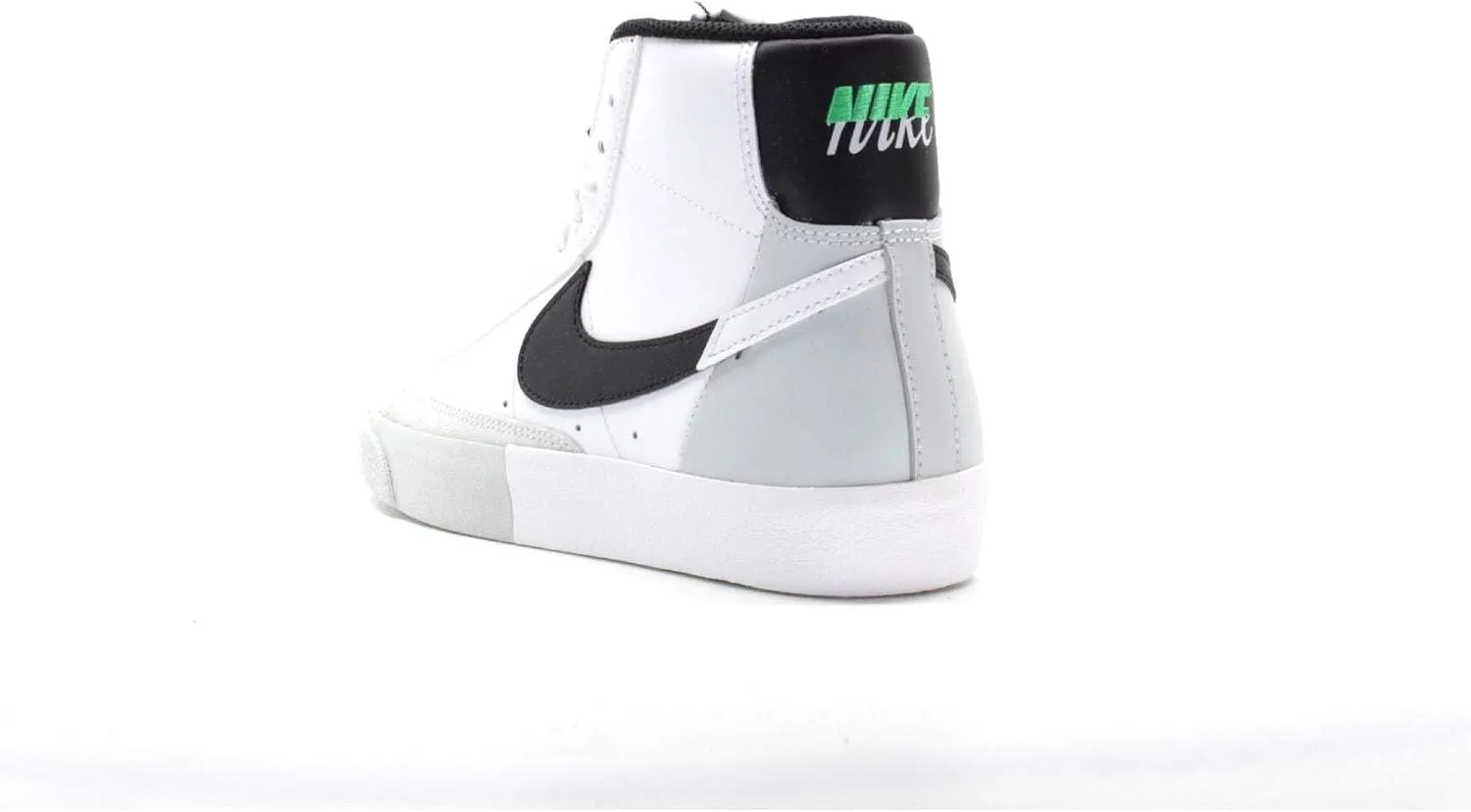 Nike Kids' Blazer Mid '77 SE Sneaker