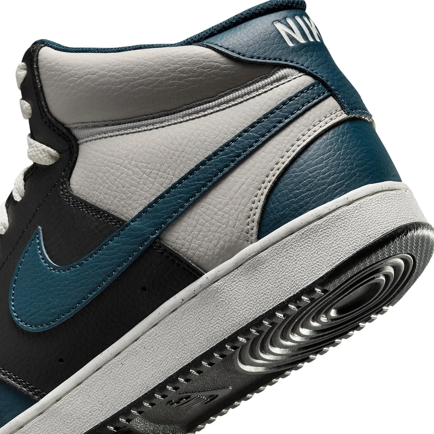 Nike Men's Court Vision Mid Nn Sneaker