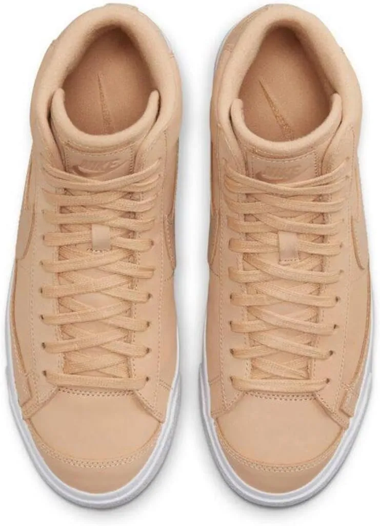 Nike Women's Sneaker, Medium