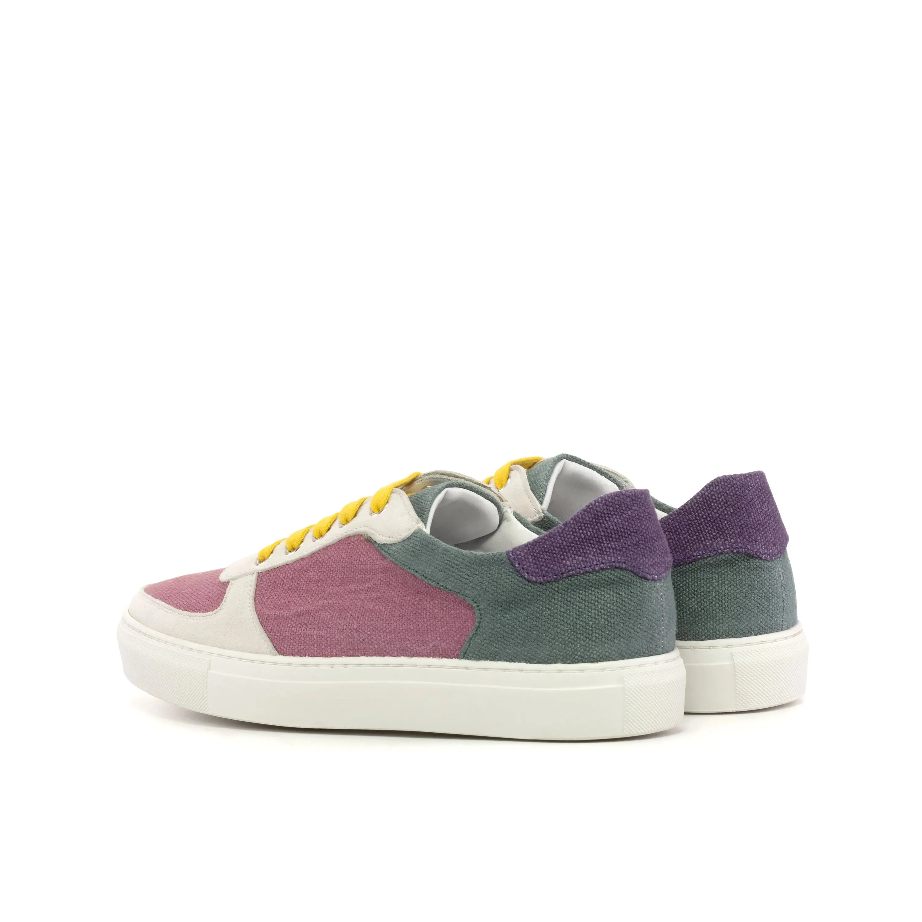 Ora Low Top Sneaker