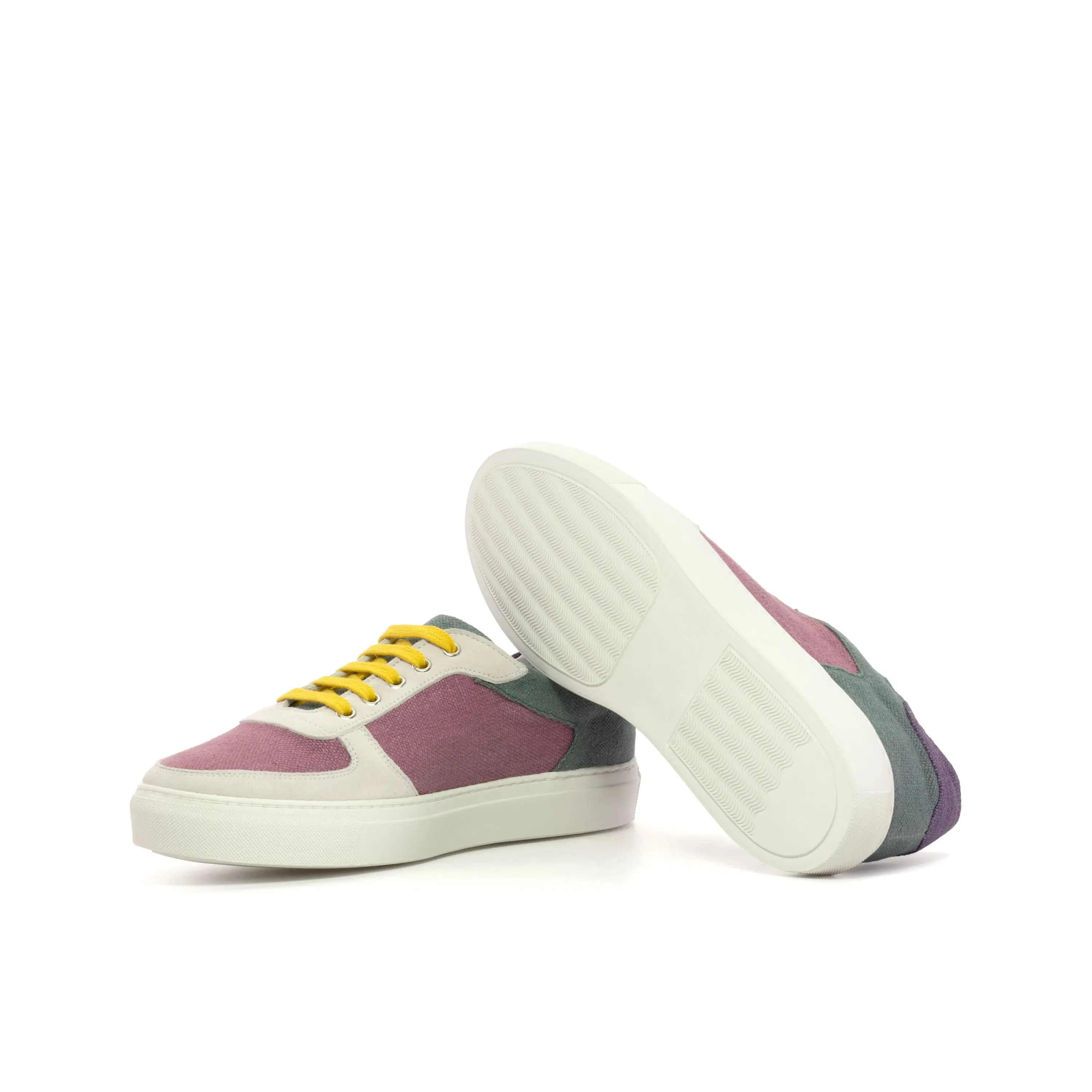 Ora Low Top Sneaker