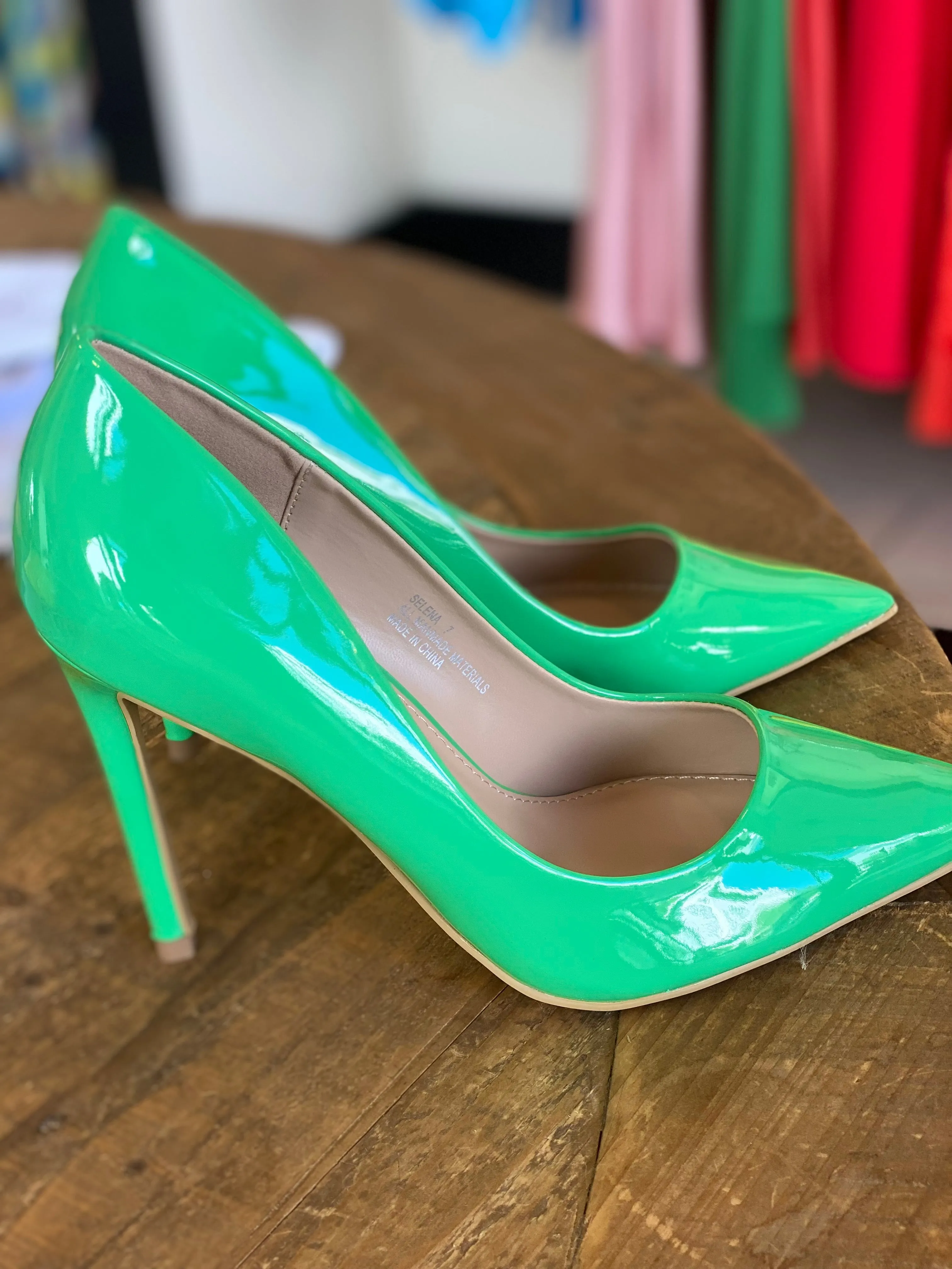 Selena Heel
