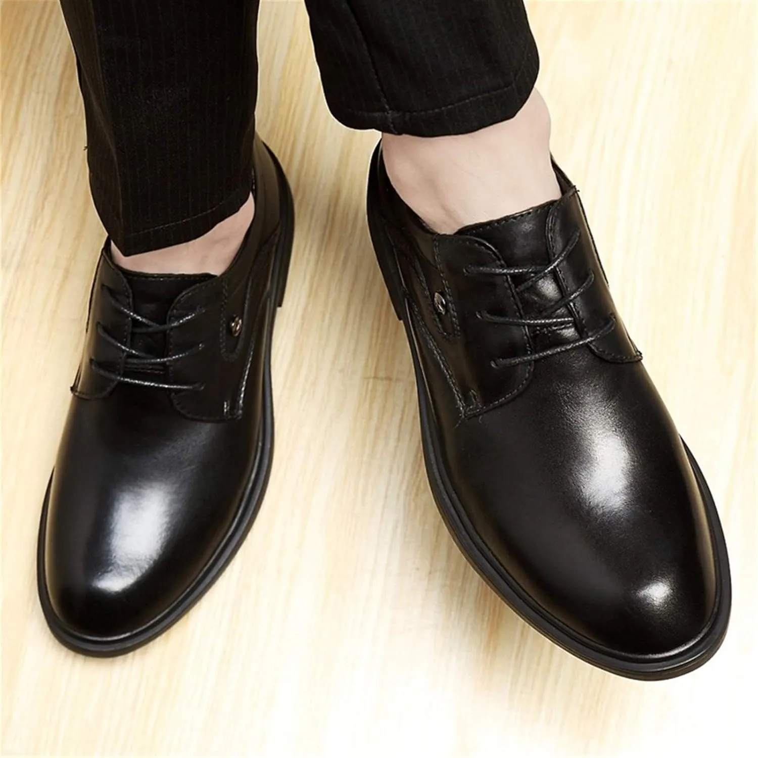 Single Season Oxford Shoes for Men Lace Up Round Toe Crocodile Embossed Shoes Block Heel Rubber Sole Slip Resistant Low Top Party Very Popular Among Young People