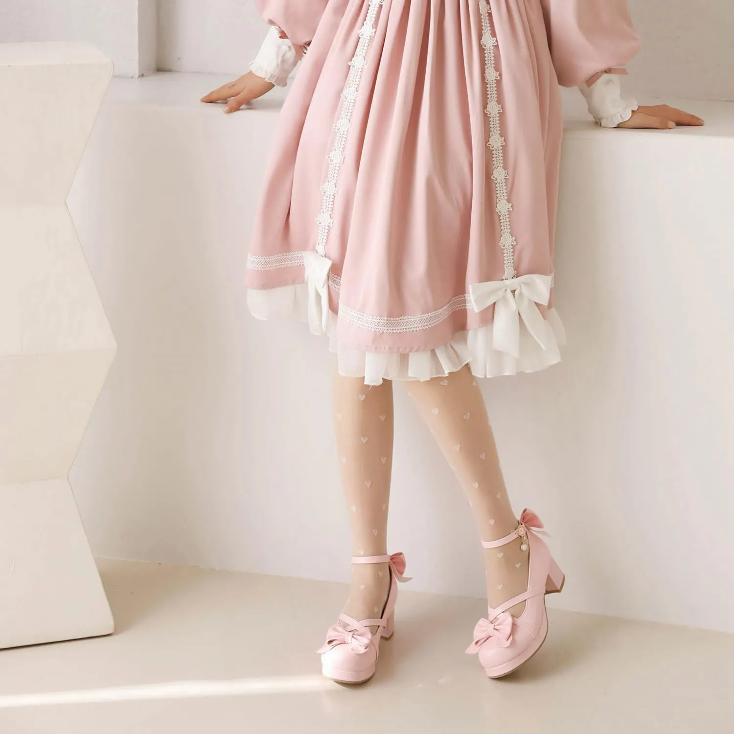 Womens Round Toe Ankle Strap Mary Janes Patent Platform High Heels Pumps Bow Kawaii Chunky Mid Heel Closed Toe Cute Goth Strappy Dress Shoes